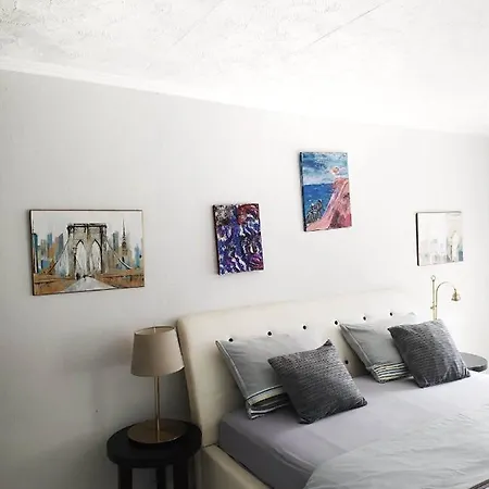 Apartmán With Garden Hanja *